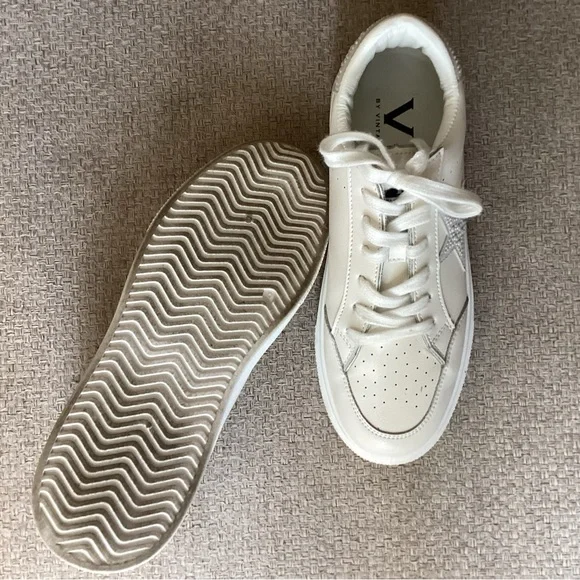 Vintage Havana White Sneakers with Silver Star - Picture 3 of 4